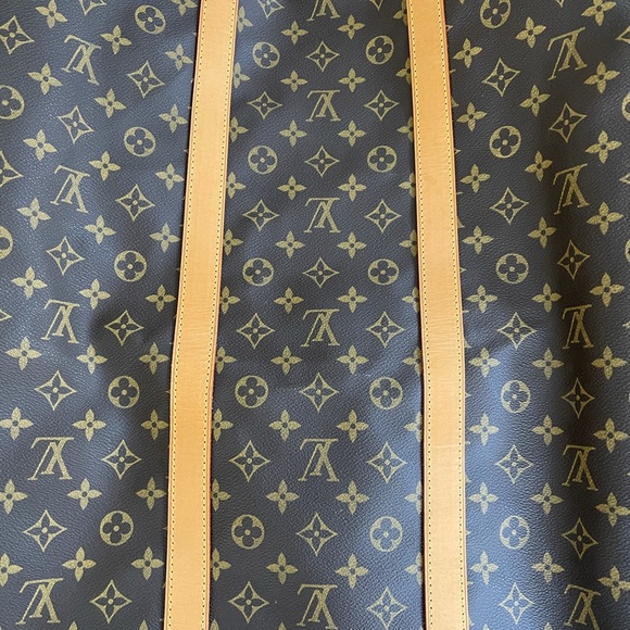 LIKE-NEW Louis Vuitton Monogram Keepall Bag +Strap - Picture 11 of 15